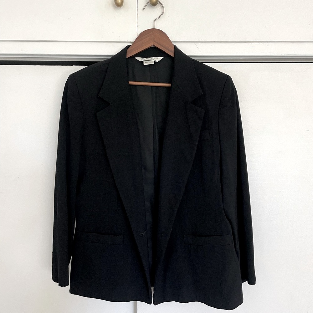 Vintage Austin Reed Blazer 100% Worsted Wool Size: Petite